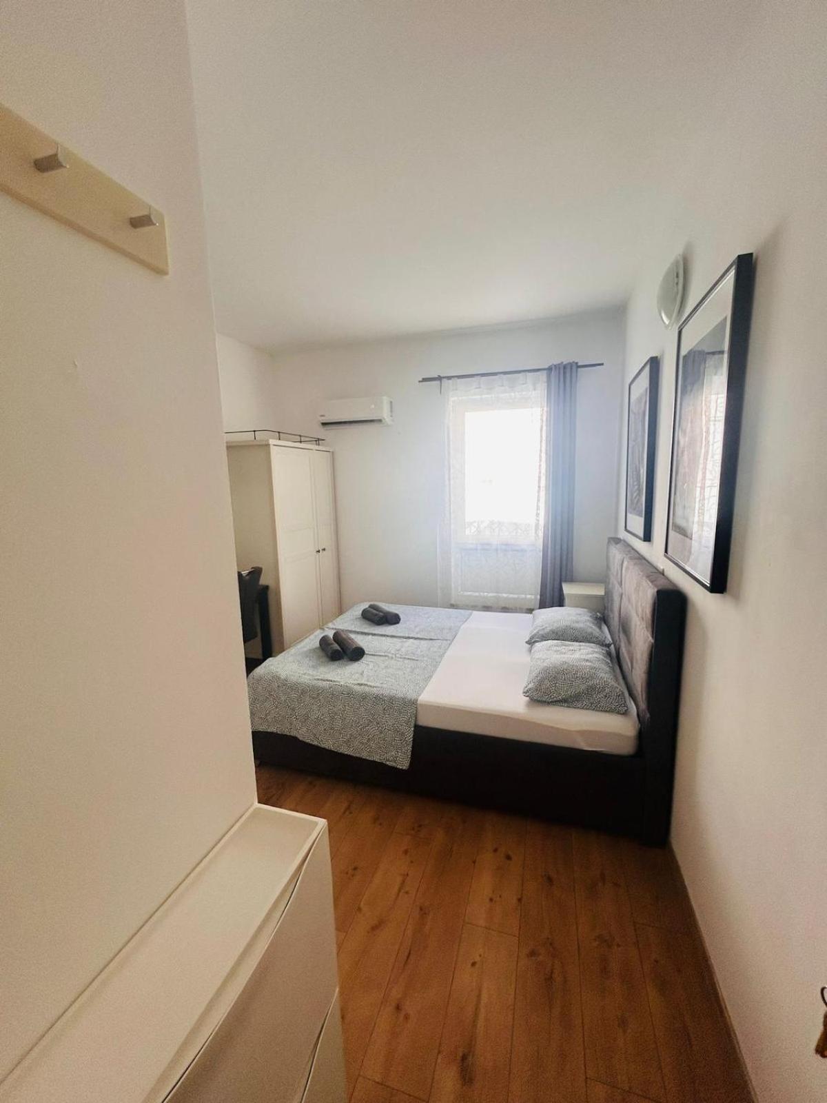 Apartment In The Center Of Pula Exteriör bild