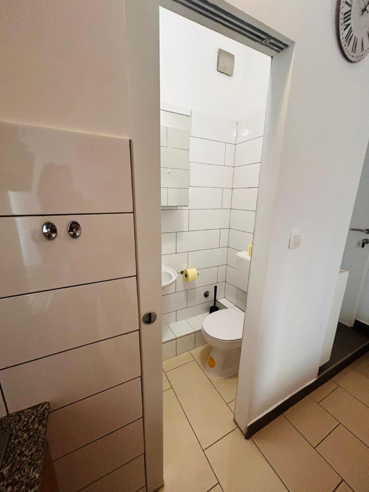 Apartment In The Center Of Pula Exteriör bild