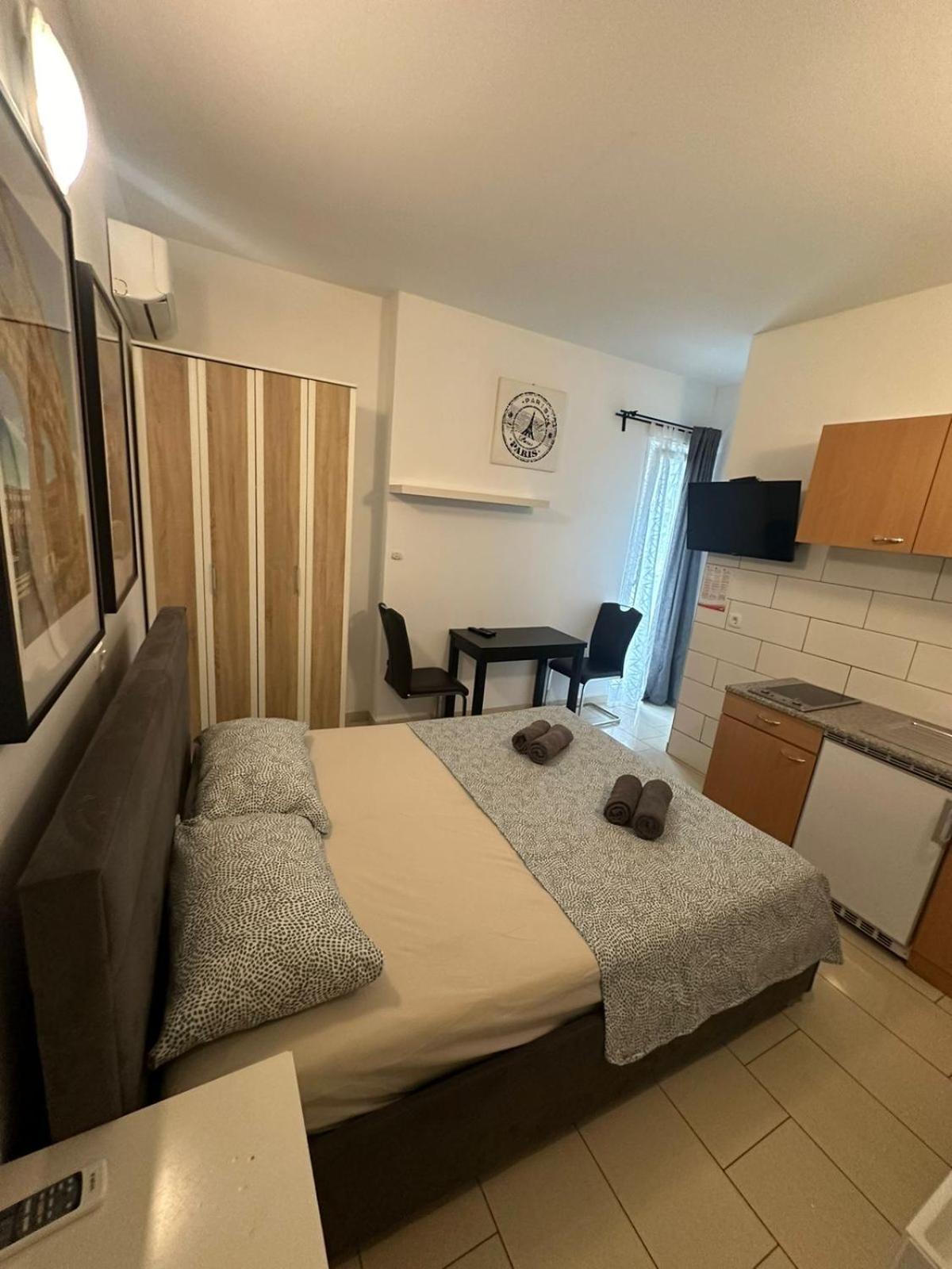 Apartment In The Center Of Pula Exteriör bild